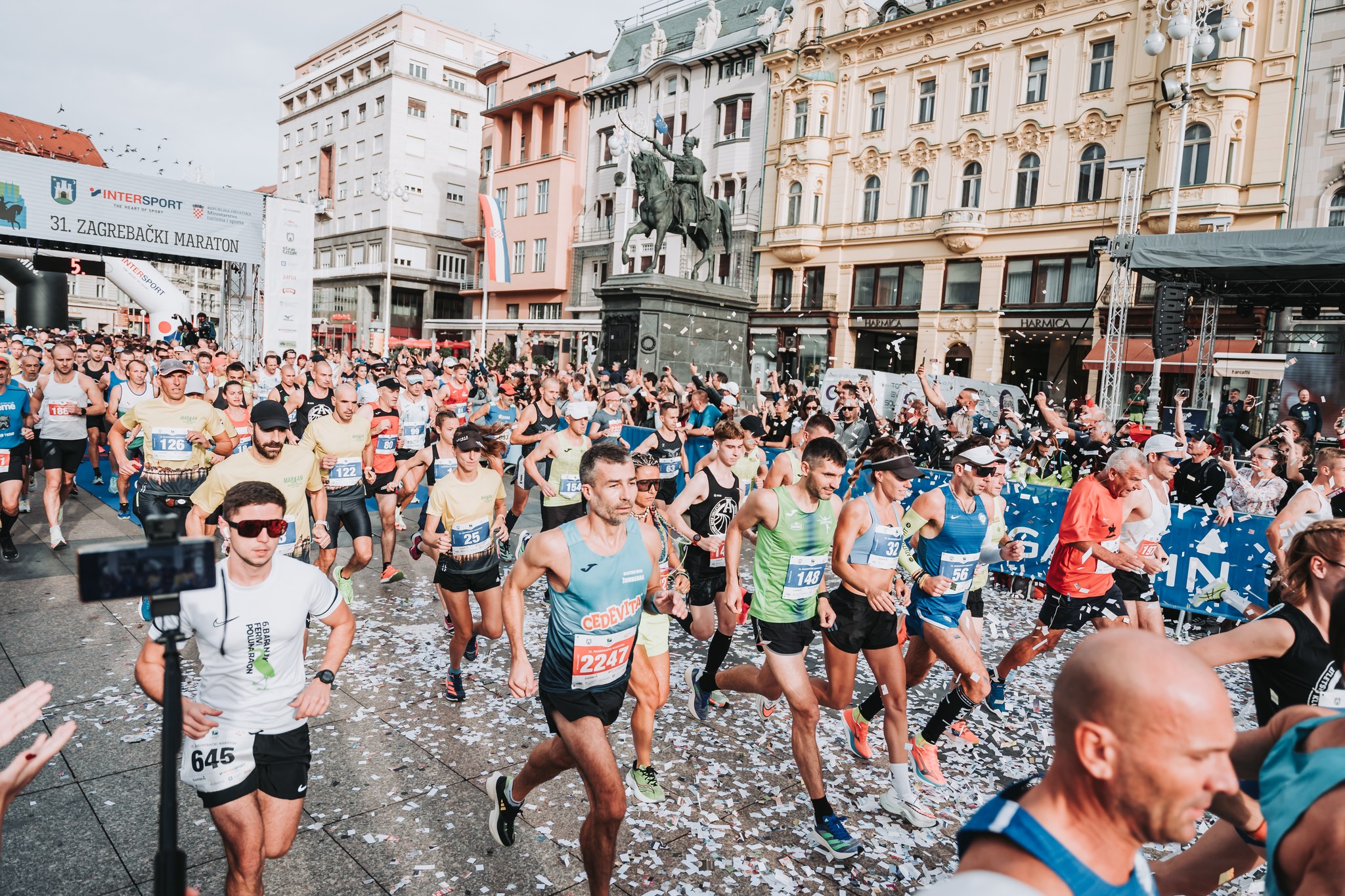 Zagreb marathon crowd